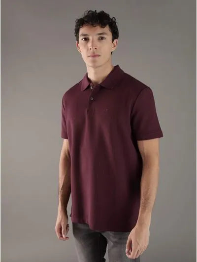 Polo Calvin Klein con Monograma Bordado Hombre Morado