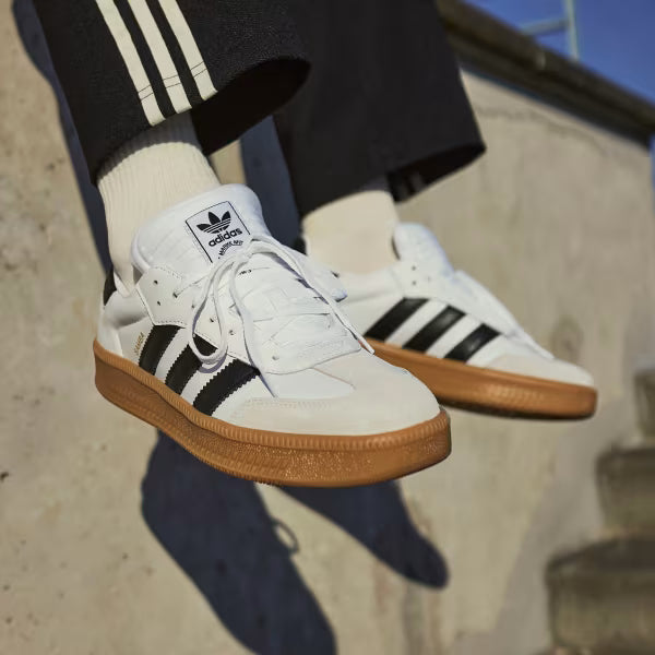<h1>ADIDAS</h1>