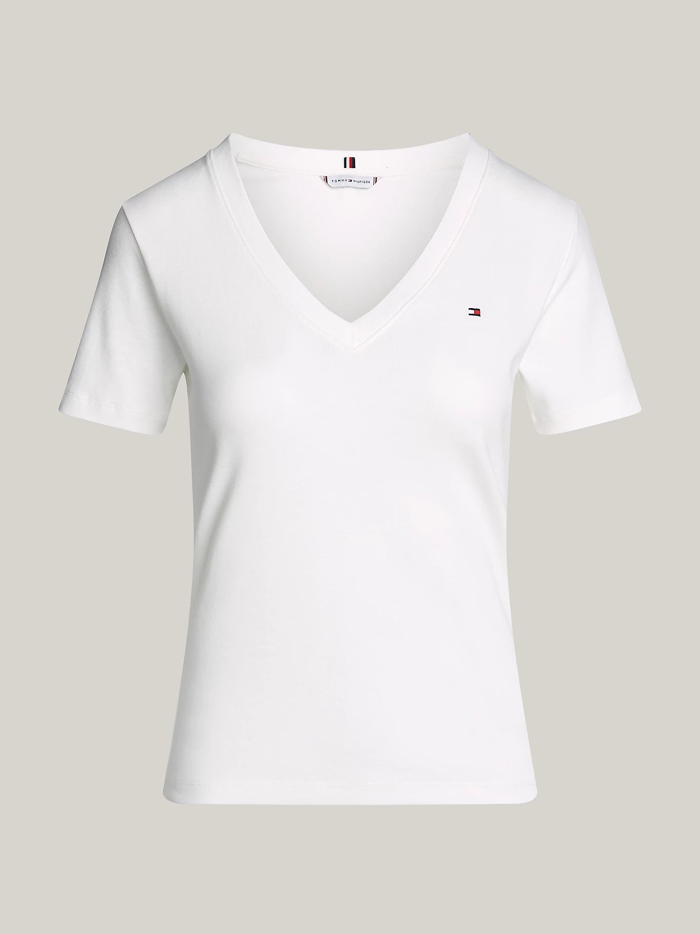 Camiseta slim de cuello de pico dama