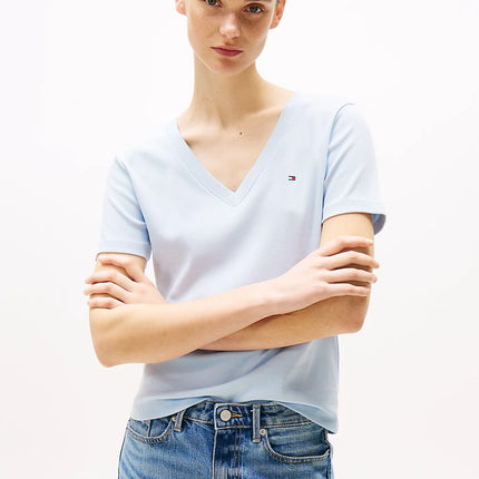 Camiseta slim de cuello de pico dama