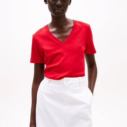 Camiseta slim de cuello de pico dama